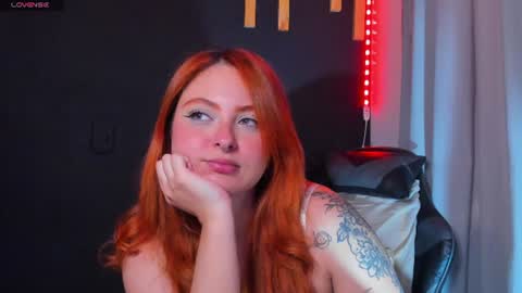 hot izys online show from July 25, 2026, 8:06 pm