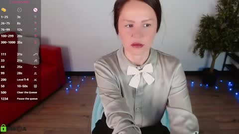 Queen of nylon  Victoria online show from May 23, 2026, 5:23 am
