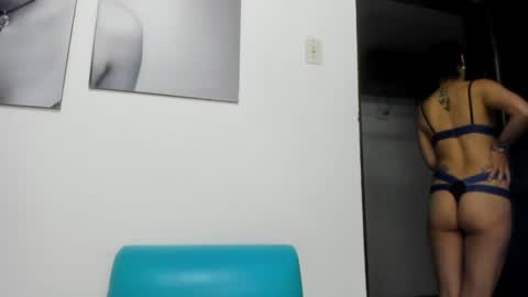 Izzy online show from January 19, 2025, 4:25 pm