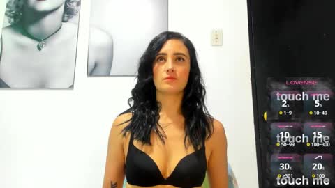 Snapshot of izzy_cum chatting on March 9, 2025, 12:53 pm Izzy online show from March 9, 2025, 12:53 pm