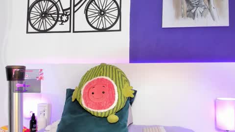 Snapshot of izzybellx chatting on November 6, 2025, 2:45 am izzybellx online show from November 6, 2025, 2:45 am