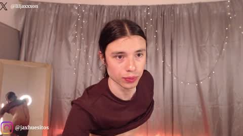 Snapshot of j_a_x_x_x_o_n chatting on June 7, 2026, 1:48 pm Hey im Jaxxxon check my info online show from June 7, 2026, 1:48 pm