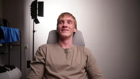 Snapshot of j_akira13 chatting on November 11, 2025, 5:46 pm Danny online show from November 11, 2025, 5:46 pm