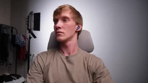 Danny online show from November 22, 2025, 4:17 pm