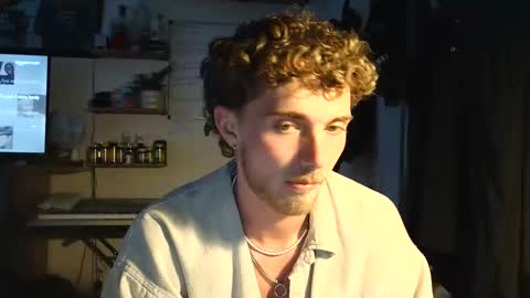 j_crisp online show from January 9, 2026, 12:13 am