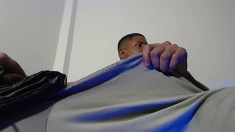 Snapshot of j_erick_ chatting on June 11, 2026, 12:32 am j_erick_ online show from June 11, 2026, 12:32 am