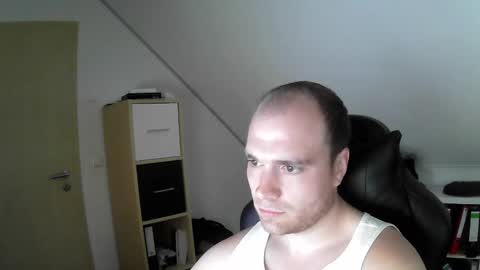 Snapshot of j_german783377 chatting on October 21, 2025, 8:59 am here4y online show from October 21, 2025, 8:59 am