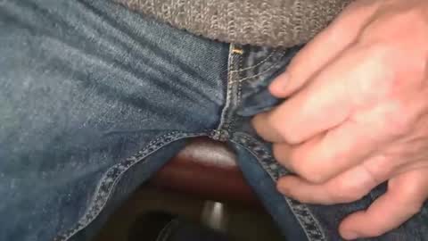 ja2923 online show from December 18, 2025, 2:23 pm