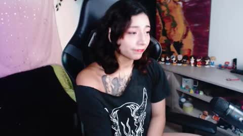 jade 18  online show from February 11, 2026, 5:34 am