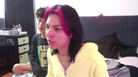 Snapshot of jace_and_fer chatting on January 24, 2025, 4:27 am Jace and Fer online show from January 24, 2025, 4:27 am