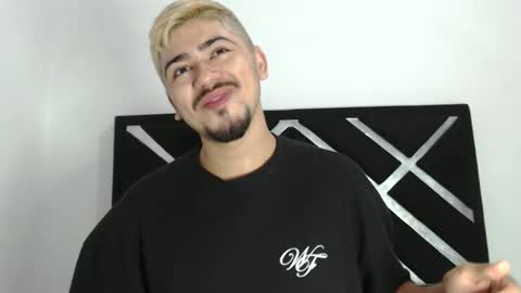 Jack online show from October 5, 2025, 3:43 pm