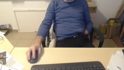 Snapshot of jackbauer9999 chatting on December 11, 2024, 7:09 am jackbauer9999 online show from December 11, 2024, 7:09 am