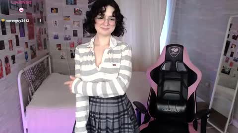 JackieApplePie online show from June 2, 2026, 12:07 pm