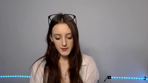 Lisa online show from January 14, 2026, 11:49 am