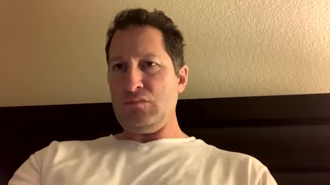 JKs Room online show from December 2, 2024, 5:04 am