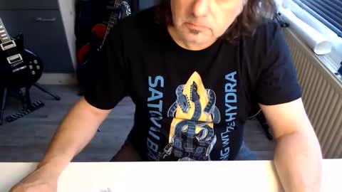 Jack independent model  online show from April 24, 2026, 6:21 pm