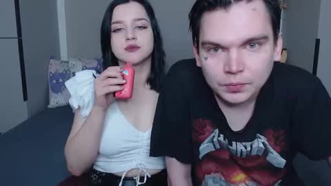 Snapshot of jackoffjillss chatting on September 27, 2025, 6:13 pm JackOffJillss online show from September 27, 2025, 6:13 pm