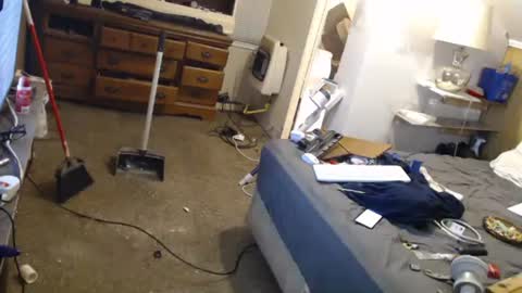 Snapshot of jacksonmale1974 chatting on December 31, 2024, 12:32 am funtimes49203 online show from December 31, 2024, 12:32 am