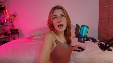 Snapshot of jacky_croft chatting on February 25, 2025, 5:08 am Linda Sofia help me get to 100 thumbs up online show from February 25, 2025, 5:08 am