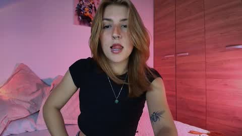 Snapshot of jacky_croft chatting on March 3, 2025, 3:41 am Linda Sofia help me get to 100 thumbs up online show from March 3, 2025, 3:41 am