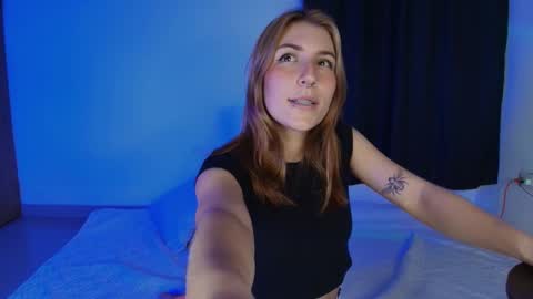 Snapshot of jacky_croft chatting on March 8, 2025, 4:56 am Linda Sofia help me get to 100 thumbs up online show from March 8, 2025, 4:56 am