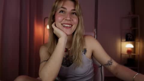 Snapshot of jacky_croft chatting on February 22, 2026, 2:02 am Linda Sofia help me get to 100 thumbs up online show from February 22, 2026, 2:02 am