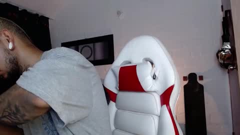 Michael Caicedo online show from February 8, 2025, 4:03 am