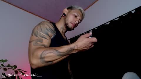 Michael Caicedo online show from September 21, 2025, 2:57 am