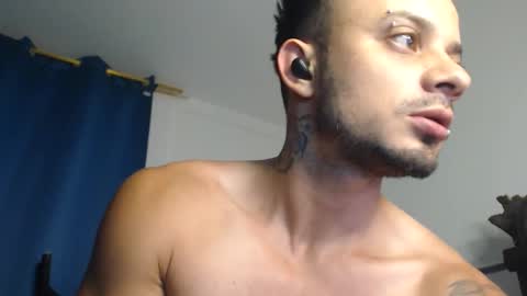 Snapshot of jacobjamess chatting on December 13, 2024, 11:39 pm jacobjamess online show from December 13, 2024, 11:39 pm