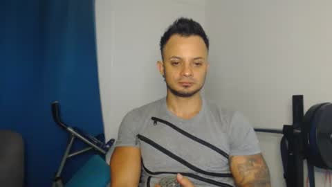 Snapshot of jacobjamess chatting on October 24, 2025, 11:23 pm jacobjamess online show from October 24, 2025, 11:23 pm