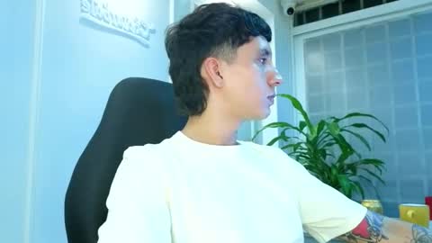 jacobo parker online show from June 3, 2026, 2:14 am
