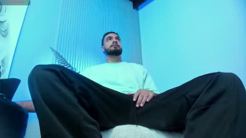 Jacob Oconner online show from October 18, 2025, 12:06 pm