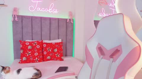 JACOBSS online show from December 11, 2024, 11:10 pm