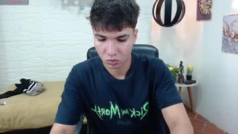 Snapshot of jacoob_smiith chatting on February 9, 2025, 4:18 pm Jacob online show from February 9, 2025, 4:18 pm