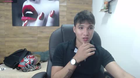 Snapshot of jacoob_smiith chatting on February 11, 2025, 11:44 pm Jacob online show from February 11, 2025, 11:44 pm