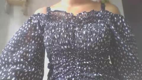 jacqueline_fernandez online show from September 24, 2025, 5:33 am