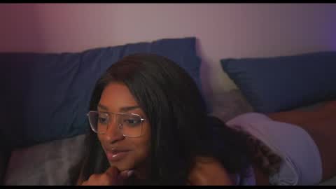 Snapshot of jada_valentine chatting on November 3, 2025, 5:09 am Jada online show from November 3, 2025, 5:09 am