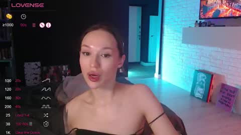 Jade online show from December 21, 2025, 9:22 pm