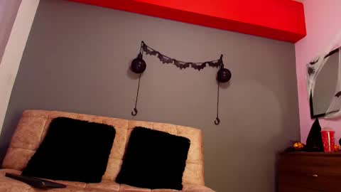 Snapshot of jade_brunnette chatting on October 2, 2025, 8:16 pm Jade Brunete online show from October 2, 2025, 8:16 pm