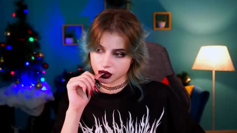 jade_castle online show from January 14, 2025, 8:09 am