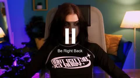 jade_castle online show from January 31, 2026, 7:11 pm