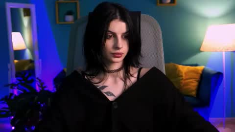 jade_castle online show from February 13, 2026, 4:58 pm