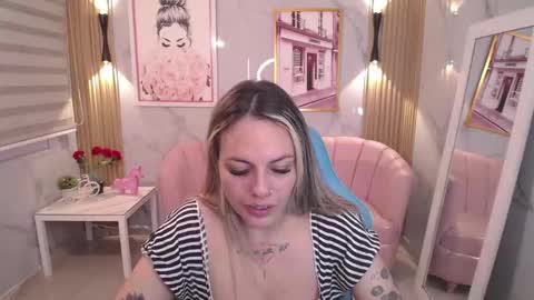 Jade  online show from September 24, 2025, 4:05 am