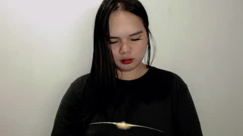 jade_suck online show from July 4, 2026, 2:23 pm