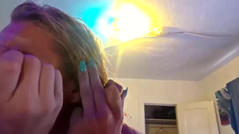 Snapshot of jadedmoshier chatting on November 23, 2025, 9:58 pm jadedmoshier online show from November 23, 2025, 9:58 pm