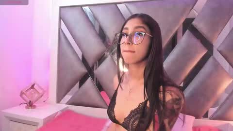 Snapshot of jadeestudios chatting on February 22, 2025, 9:26 pm jadeestudios online show from February 22, 2025, 9:26 pm