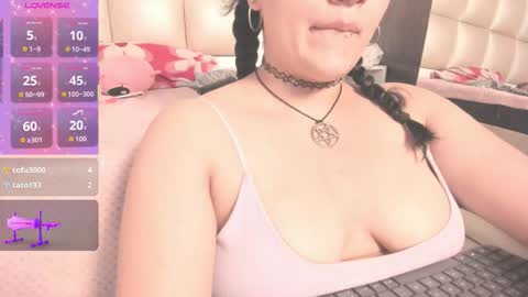 Snapshot of jadeestudios chatting on October 2, 2025, 5:42 pm jadeestudios online show from October 2, 2025, 5:42 pm