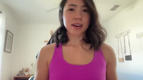 Snapshot of jadelove_ chatting on March 6, 2025, 8:05 pm Jade Love online show from March 6, 2025, 8:05 pm