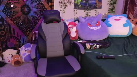 jadeplant online show from January 24, 2025, 12:09 am