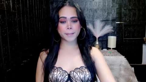 Jade online show from December 11, 2024, 12:34 pm